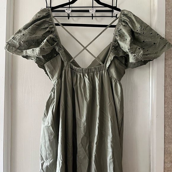 En Saison Sage Backless Maxi Dress - Picture 6 of 9